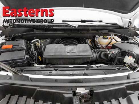 Used 2025 GMC Yukon XL Denali AWD/4WD image 7