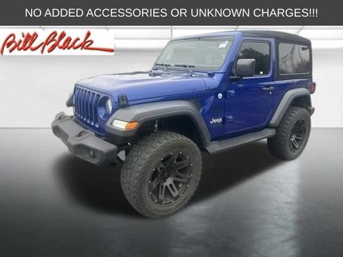 Used 2018 Jeep Wrangler Sport AWD/4WD image 2