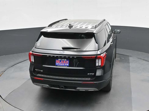 Used 2025 Ford Explorer Active w/ Active Comfort Package AWD/4WD image 19