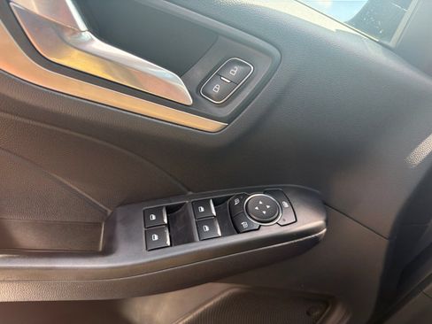 Used 2021 Ford Escape SE w/ SE Sport Appearance Package FWD image 20