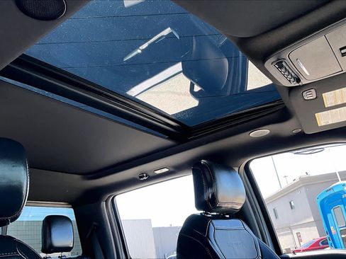 Used 2025 Ford F150 Raptor image 13