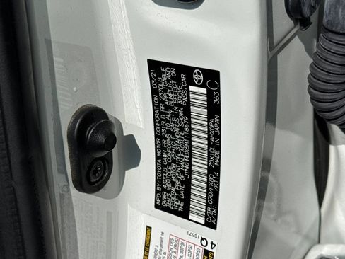 Certified 2021 Toyota C-HR XLE FWD image 36