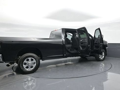 Used 2025 RAM 3500 Big Horn AWD/4WD image 66