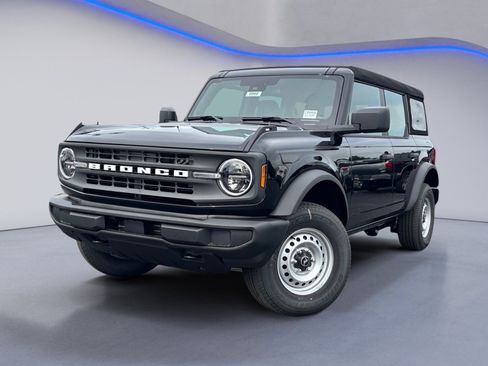 New 2025 Ford Bronco 4-Door image 2