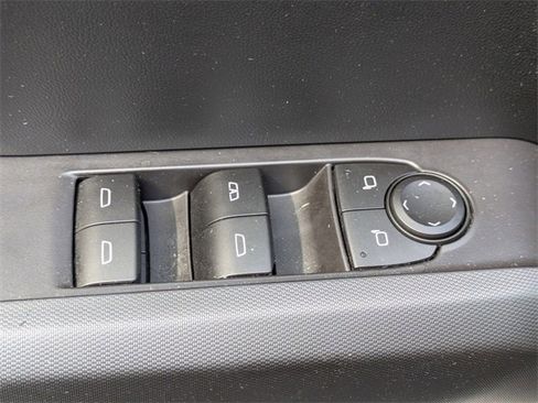 Used 2023 Chevrolet Colorado LT w/ LT Convenience Package II image 10