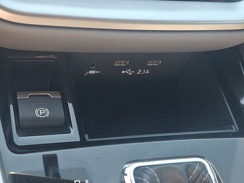 Used 2022 Subaru Outback Limited image 20