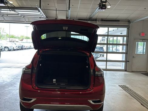 Used 2023 Buick Envision Avenir AWD/4WD image 16