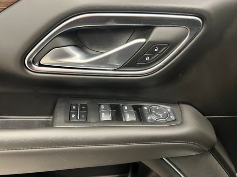 Used 2024 Chevrolet Tahoe High Country image 28