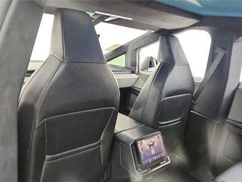 Used 2025 Tesla Cybertruck AWD Crew Cab image 26