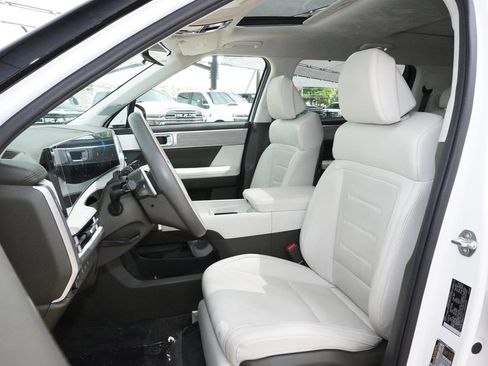 Used 2025 Hyundai Santa Fe Calligraphy FWD image 10