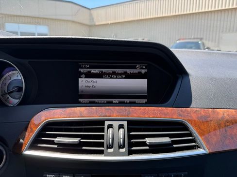 Used 2013 Mercedes-Benz C 300 4MATIC Sedan image 5