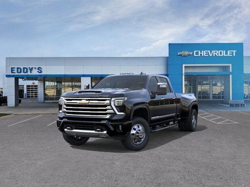 New 2026 Chevrolet Silverado 3500 High Country w/ High Country Premium Package AWD/4WD image 9