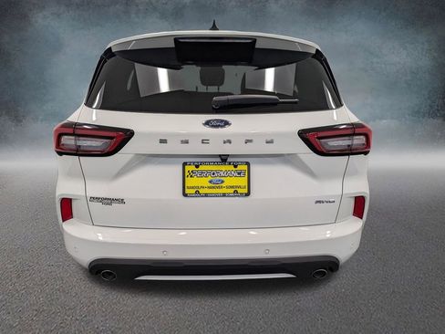 Used 2024 Ford Escape ST-Line w/ Tech Pack #1 AWD/4WD image 5