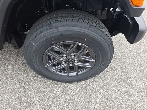 New 2026 Jeep Gladiator Sport image 9