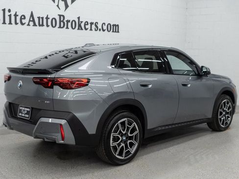 Used 2026 BMW X2 xDrive28i w/ Convenience Package AWD/4WD image 6