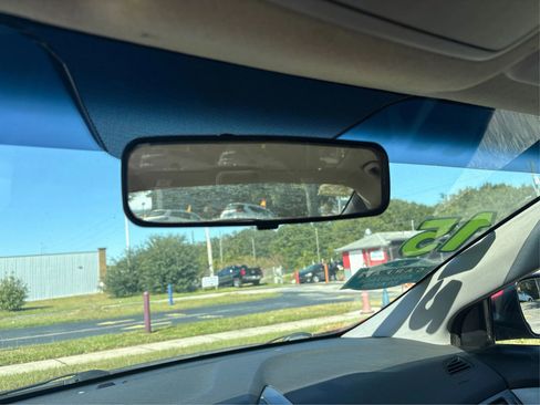 Used 2015 Hyundai Elantra SE w/ Option Group 02 image 16