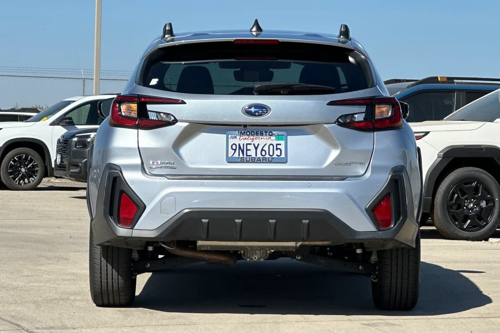 Used 2024 Subaru Crosstrek 2.5i Limited w/ Crosstrek Mirror Package AWD/4WD image 4