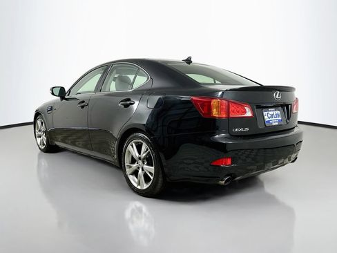 Used 2010 Lexus IS 250 w/ Preferred Accessory Package RWD image 5