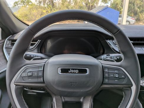 New 2026 Jeep Grand Cherokee Limited w/ Limited Altitude Package RWD image 24