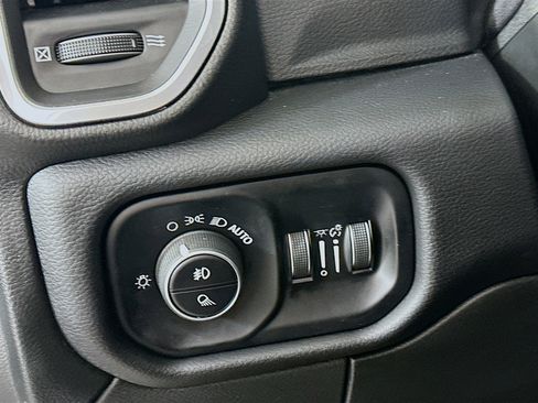 Used 2024 RAM 2500 Laramie image 17