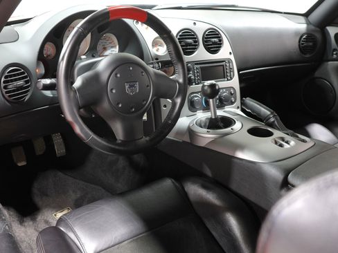 Used 2008 Dodge Viper SRT-10 w/ Competition Group image 70