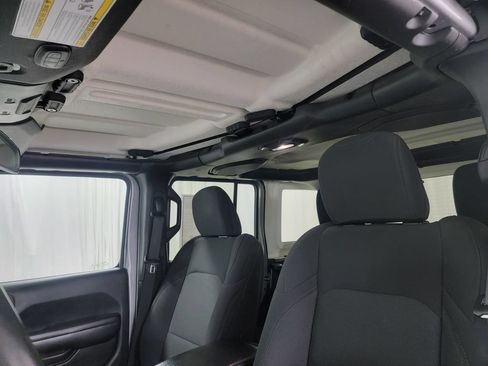 Used 2018 Jeep Wrangler Unlimited Sport S AWD/4WD image 23