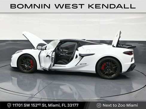 Used 2026 Chevrolet Corvette Z06 image 30