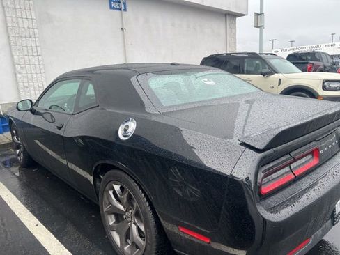Used 2019 Dodge Challenger GT image 6
