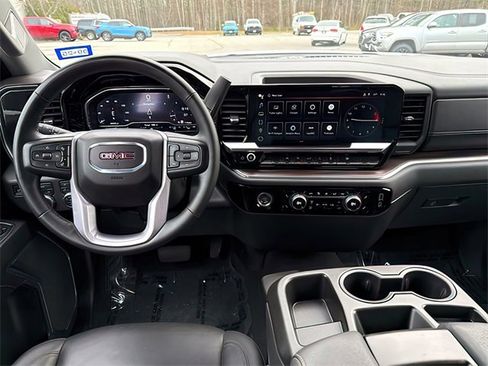 Used 2024 GMC Sierra 1500 SLT image 24
