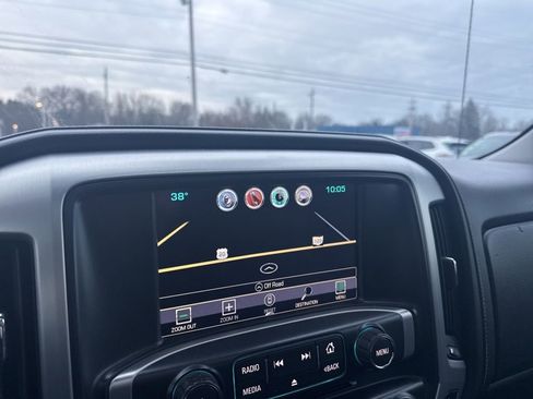 Used 2017 GMC Sierra 1500 SLT image 16