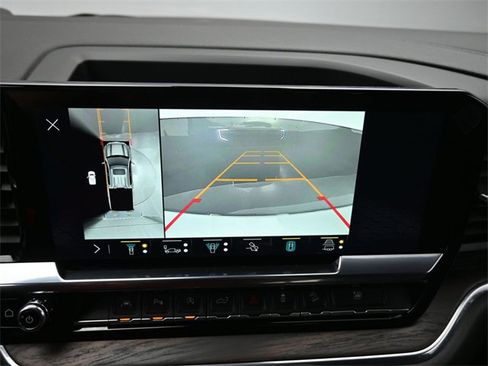 Used 2023 GMC Sierra 1500 SLT w/ SLT Premium Package image 5