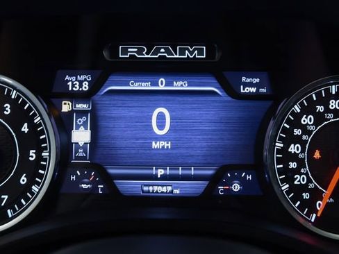 Used 2025 RAM 1500 Big Horn AWD/4WD image 17