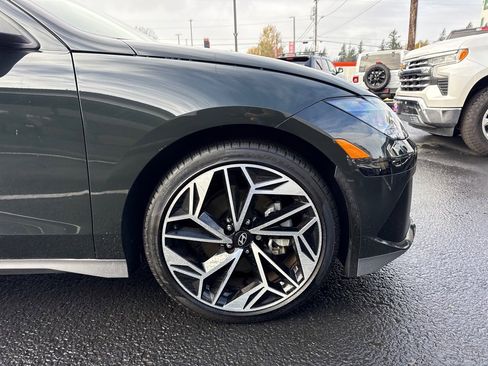 Used 2023 Hyundai Ioniq 6 SEL image 6