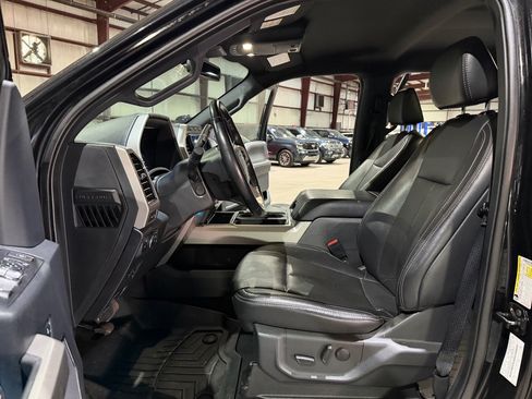 Used 2022 Ford F250 Lariat w/ Lariat Ultimate Package AWD/4WD image 13
