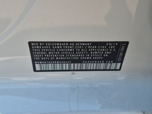 Used 2019 Volkswagen Golf R 4-Door AWD/4WD image 36