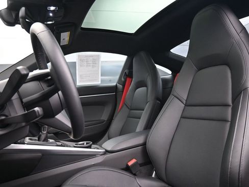 Used 2024 Porsche 911 Carrera S image 5
