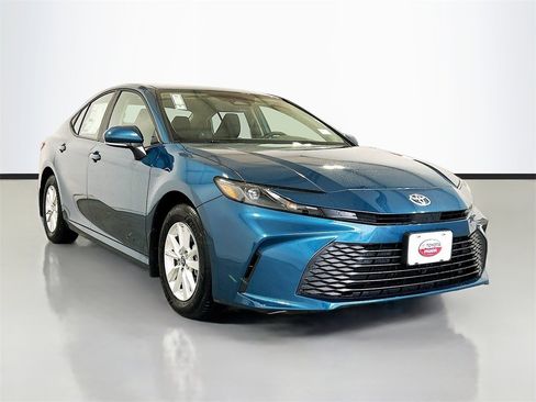 New 2026 Toyota Camry LE image 3