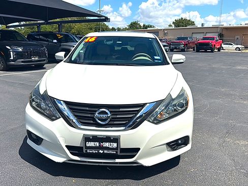 Used 2016 Nissan Altima 2.5 SL w/ 2.5 Technology w/LED Package FWD image 5