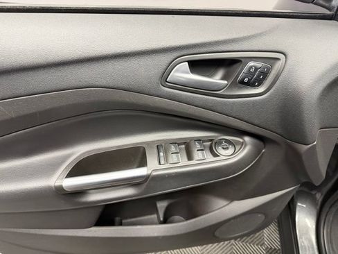 Used 2018 Ford Escape Titanium FWD image 15