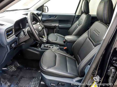 Used 2025 Ford Maverick Lobo AWD/4WD image 9