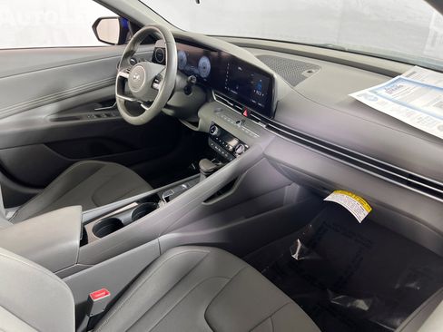 Used 2023 Hyundai Elantra SEL w/ Convenience Package image 28