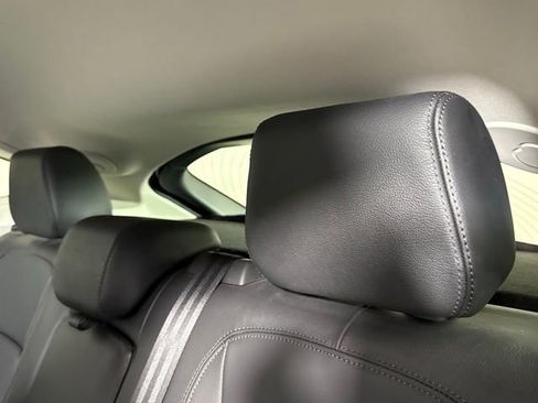 Certified 2020 Jaguar E-PACE image 22