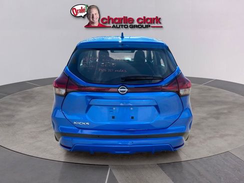 Used 2023 Nissan Kicks S FWD image 5