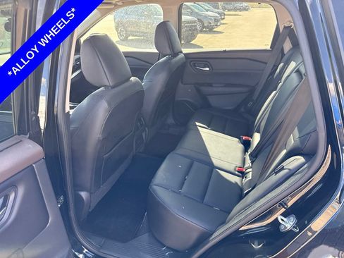 Used 2022 Nissan Rogue SV w/ SV Premium Package AWD/4WD image 6