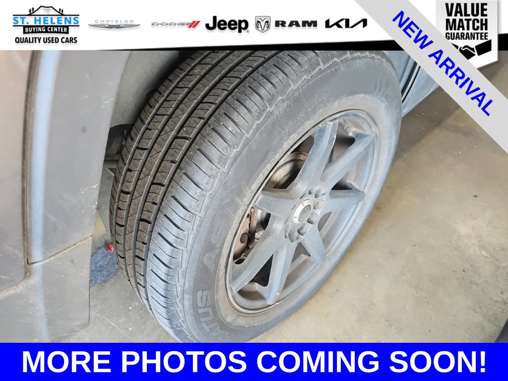Used 2015 Jeep Cherokee Latitude w/ Comfort/Convenience Group AWD/4WD image 4
