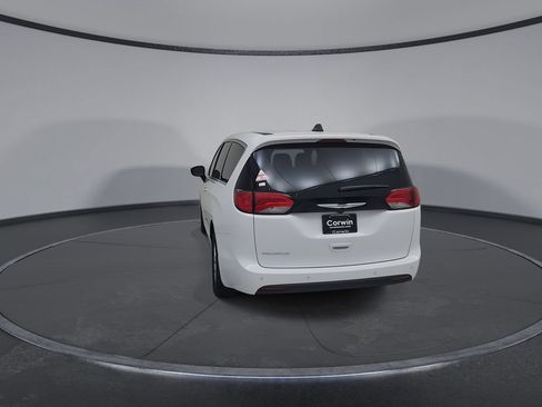 New 2027 Chrysler Pacifica LX FWD image 12
