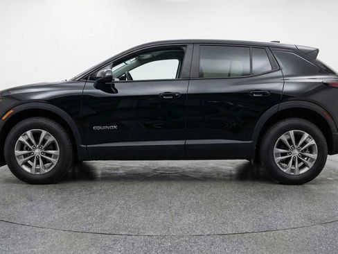 Used 2025 Chevrolet Equinox LT FWD image 5