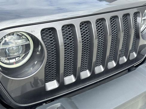 Used 2022 Jeep Wrangler Unlimited Sport image 27