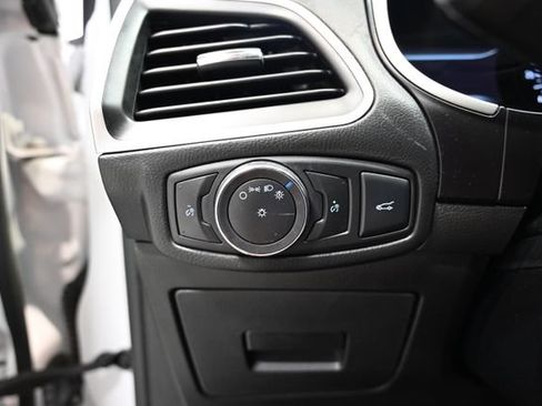 Used 2016 Ford Edge SEL w/ Equipment Group 201A AWD/4WD image 25