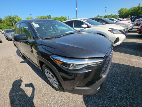 Used 2024 Toyota Corolla Cross L FWD image 4